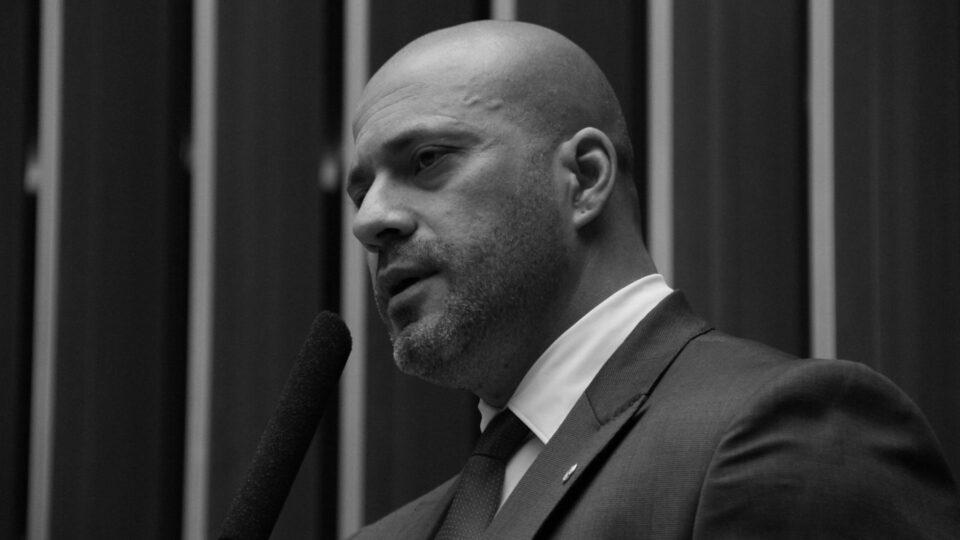 “Vai lá, prende o Daniel Silveira de novo!”