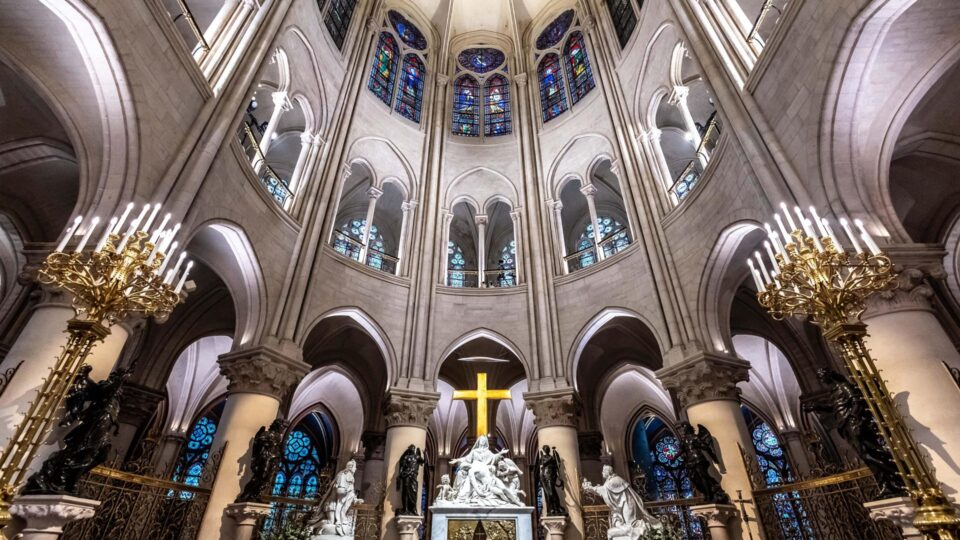 Notre-Dame de Paris: um presente de Natal para o mundo