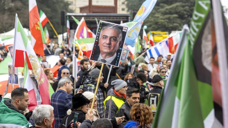 Do golpe de 1953 aos protestos de 2026: os ciclos de opressão no Irã
