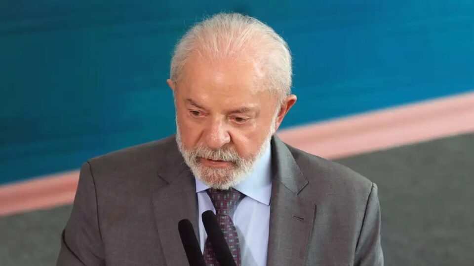 Rico em recursos, pobre em estratégia: o paradoxo do comércio exterior brasileiro