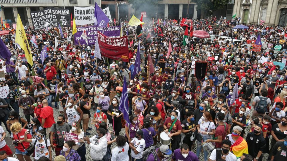 O divórcio entre o liberalismo e a democracia: uma resenha de “Povo vs. Democracia”