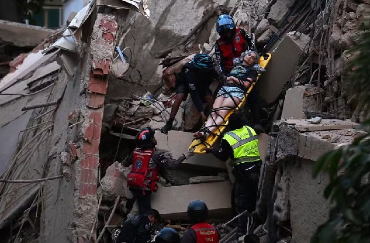Terremoto de magnitude 7,5 na Venezuela derruba prédios em Caracas e faz edifícios serem evacuados em Manaus