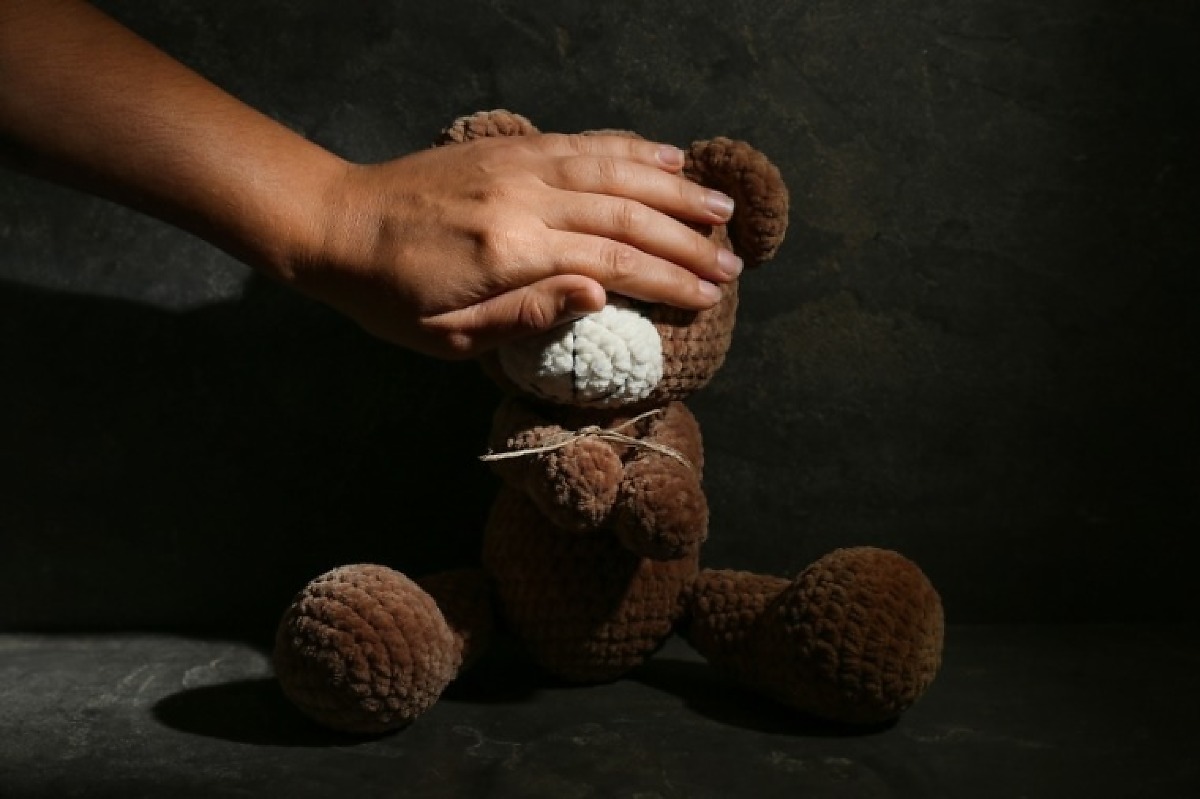 Pedófilo estupra a neta de 4 anos e é condenado a 12 anos de cadeia em Alto Araguaia