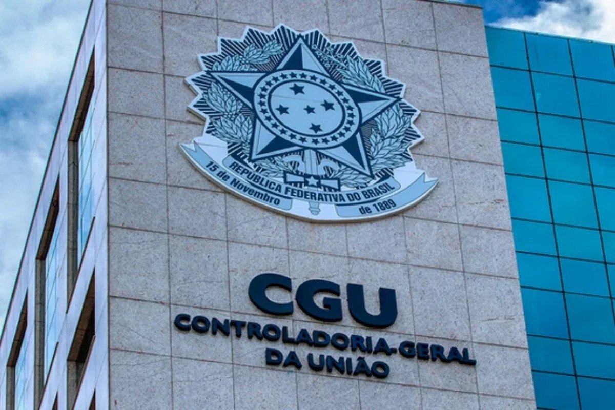 Governo federal autoriza dois concursos com 110 vagas de nível superior
