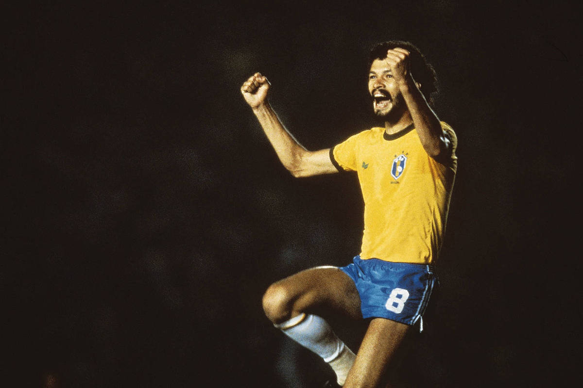 Como é a série de Walter Salles sobre Sócrates e a Democracia Corinthiana