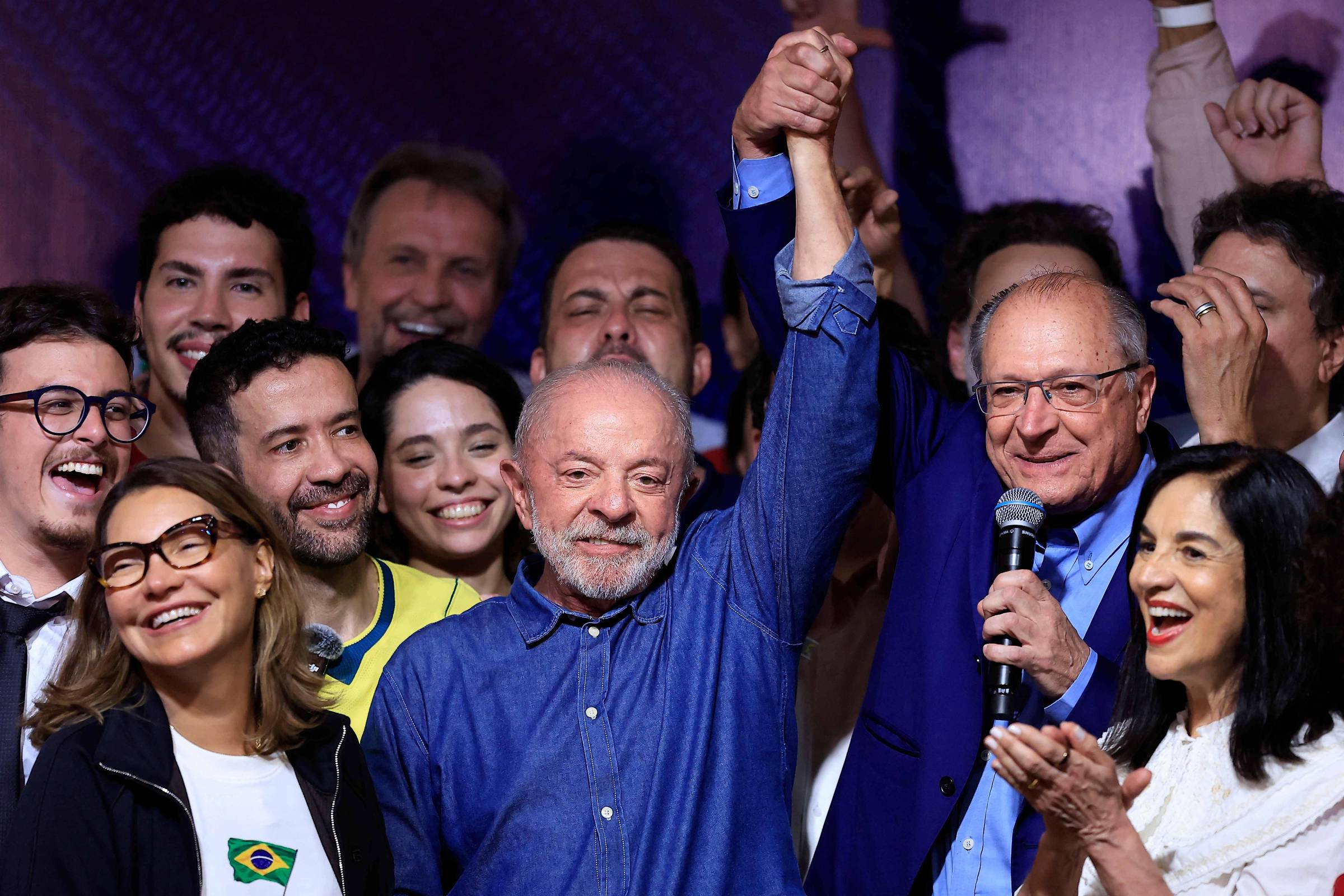 Lula mantém histórico de viradas em estados no 2º turno